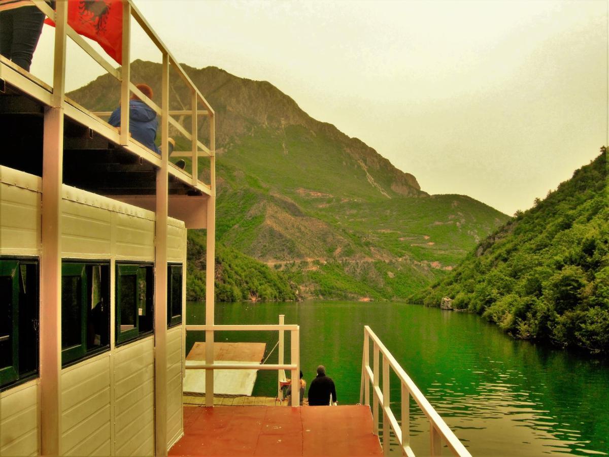 Rozafa Ferry & Accommodation Koman Εξωτερικό φωτογραφία